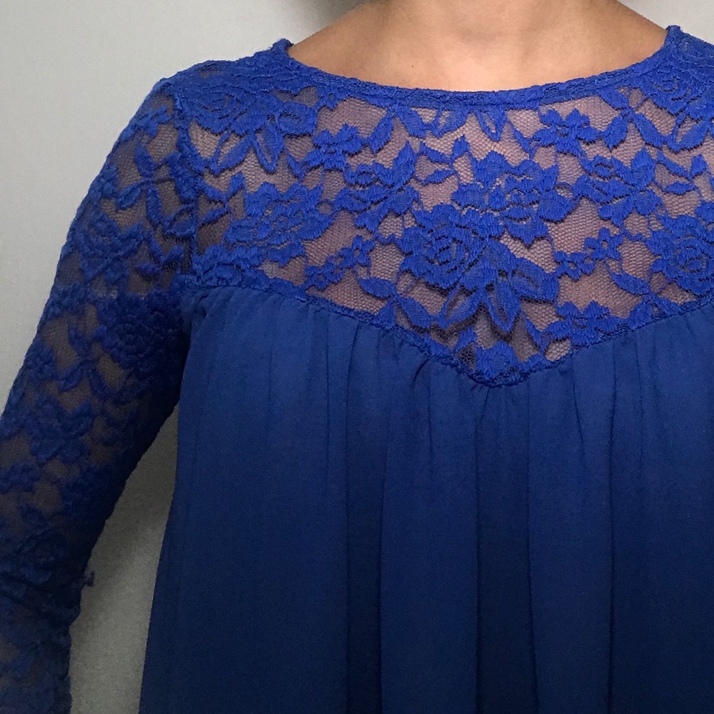 EIKI ITALY LACE ROYAL BLUE LONG SLEEVE TOP